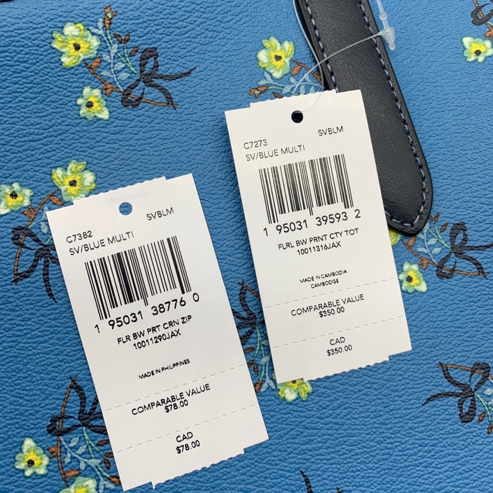 Coach City Tote & Wristlet Set With Floral Bow Print - Picture 12 of 12